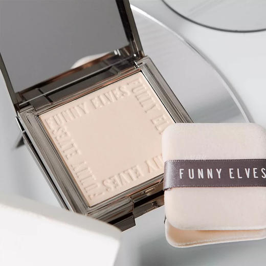 3D柔焦一触磨皮！新版funnyelves方里蜜粉饼7g控油定妆持久柔焦 商品图3