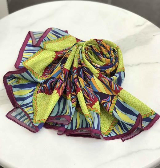 优品堂『芳菲国色』90×90缎面桑蚕丝方巾 商品图1