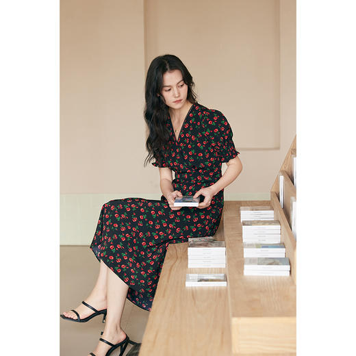 HeyDress原创玫瑰印花连衣裙女夏季法式收腰修身浪漫气质度假裙子 商品图0