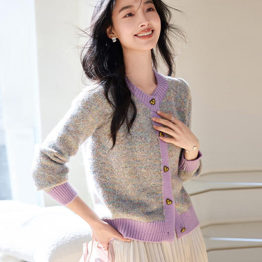 VICTORIA&VERA女装春季“松塔奶油”韩系撞色软糯别致爱心扣圆领针织外套 商品图1