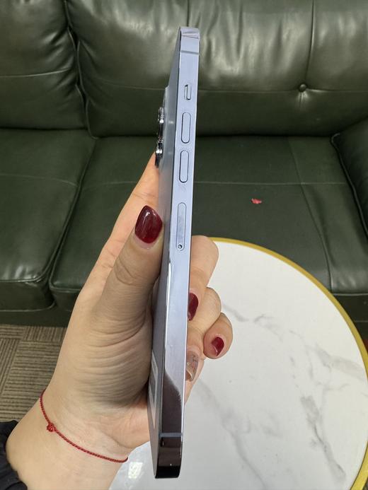 编号752399-苹果国行iPhone13ProMax/256G/蓝色，5G双卡双待手机，9.9新成色好，原机电池81%，特价3999元！质检工程师已深度检测通过，店保180天，请放心购买！ 商品图2