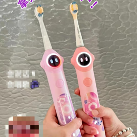 usmile儿童电动牙刷Q10（两种颜色）