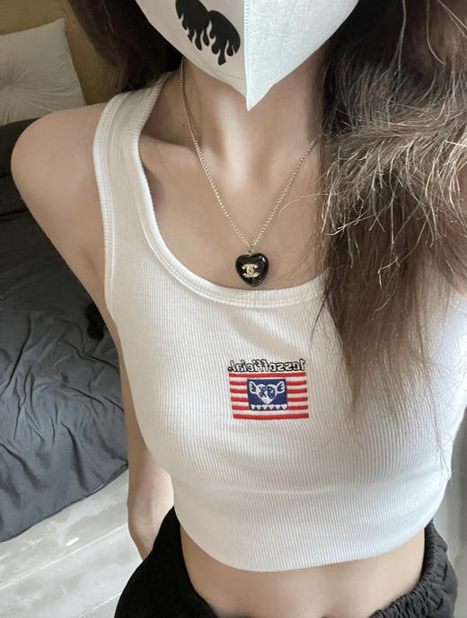 香奶奶 新款金色满钻双C黑色树脂爱心项链 商品图5