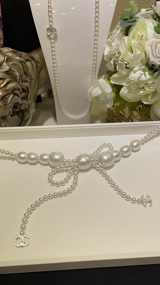 香奶奶 25C新款珠光白色双C珍珠蝴蝶结腰链 商品图1