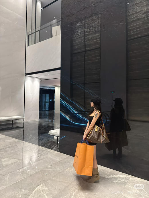 𝐂𝐀𝐑𝐑𝐘𝐀𝐋𝐋 中号 商品图4