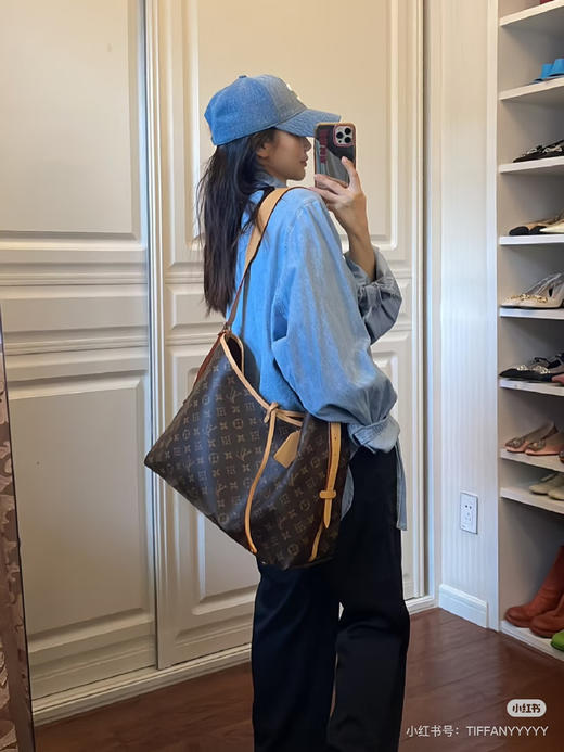 𝐂𝐀𝐑𝐑𝐘𝐀𝐋𝐋 中号 商品图1