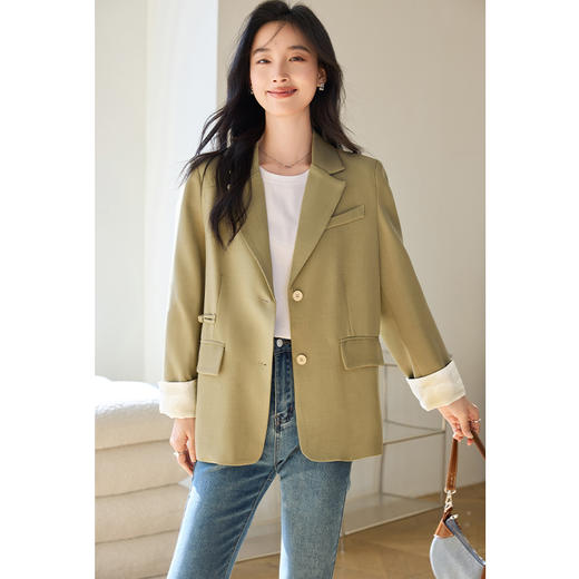 VICTORIA&VERA女装春季“酷飒美学”新中式国风通勤简约拼接盘扣腰西服 商品图5