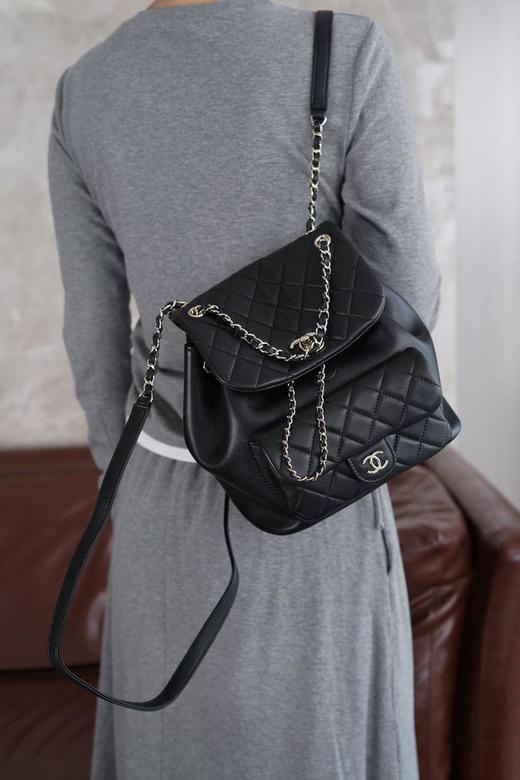 香奈儿24新款Duma双肩包黑色大号（HH） 商品图9