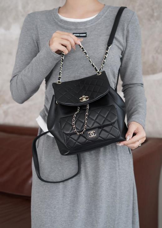 香奈儿24新款Duma双肩包黑色大号（HH） 商品图4