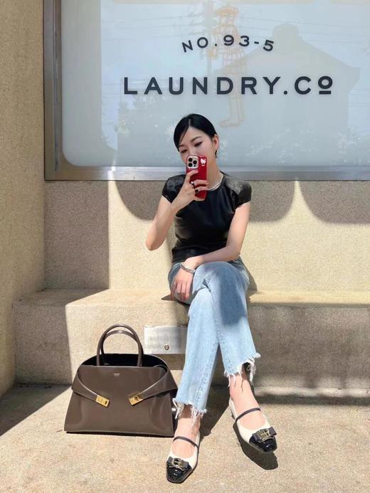 菲拉格慕新版Vara铭牌蝴蝶结芭蕾舞平底鞋（HC） 商品图1