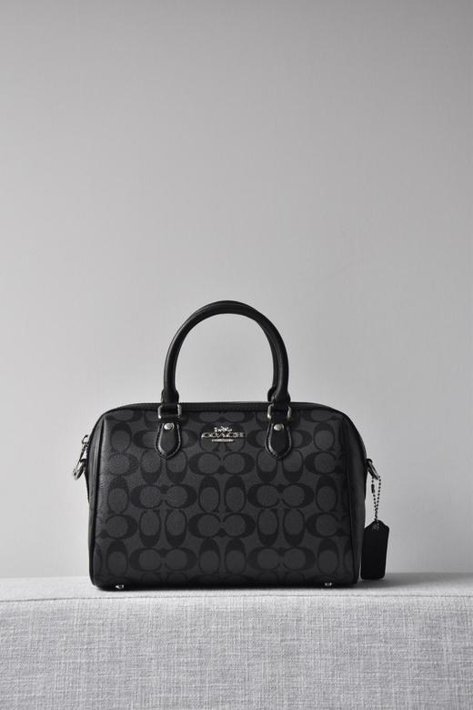 罕‮少见‬有的Coac*蔻驰枕头包！白菜价‮士波‬顿手拿斜挎包（SS） 商品图2