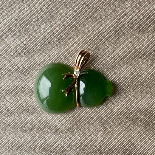 18K玫瑰金和田玉（碧玉）镶钻葫芦吊坠/单面葫芦12*18mm/菠菜绿 商品图0