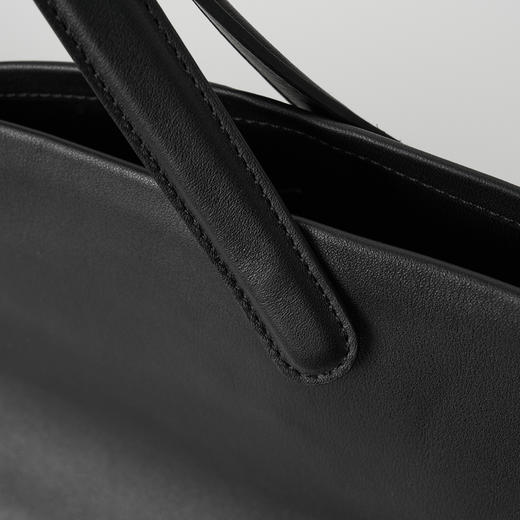 ROMI STUDIO“极简主义”100%牛皮 软皮大容量手提托特包 24SSB239 商品图4