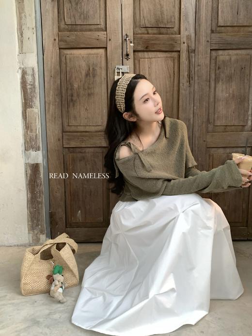 Read Nameless /橄榄绿露肩针织＋白色扭结半裙 2025/2/24 商品图13