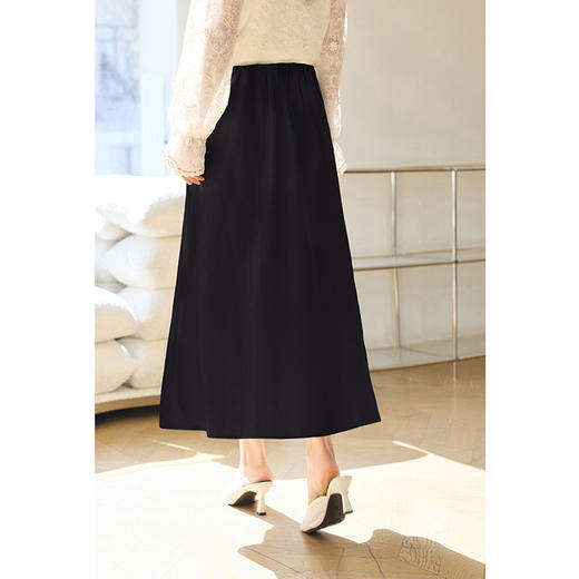 VICTORIA&VERA春季“云舒”简约扣子褶皱松紧腰A字大裙摆半身裙 商品图4