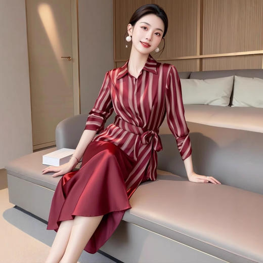 高级感干练气质女神范高端小香风条纹衬衫套装裙 商品图0