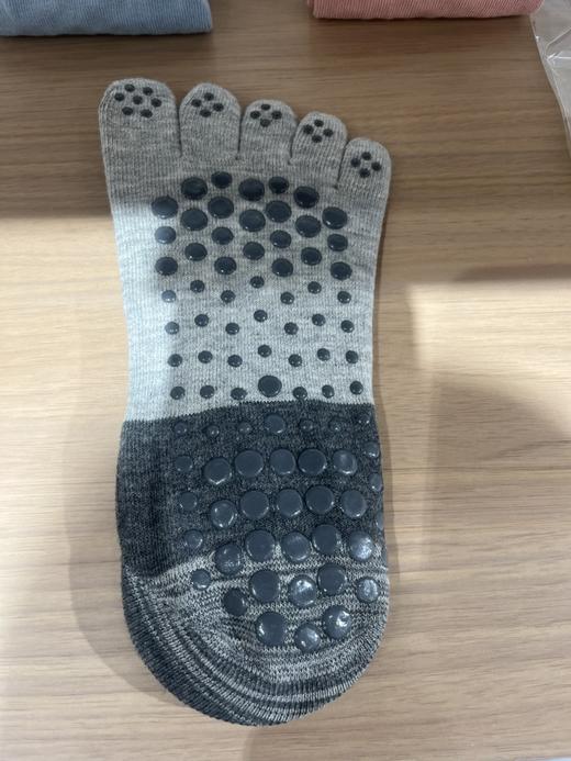 4楼MOLYVIVI分趾防滑运动船袜 款货号：MLLA25171 吊牌价48 折后38 商品图3