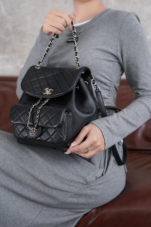 香奈儿24新款Duma双肩包黑色大号（HH） 商品图2