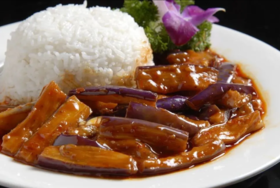 凤酒飘香-鱼香茄条盖饭