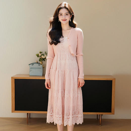 奢姿大码女装2025春季蕾丝吊带绣花连衣裙两件套胖妹妹时尚套装9952956382 商品图1