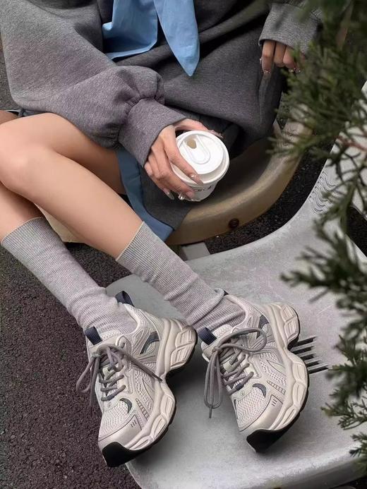 🌈◡̈ 春夏出勤率hin高的韩剧女主老爹鞋来咯🤩|【YiLuoShan拼接厚底增高运动老爹鞋】2个颜色🉑选噢!! •*¨*•姐妹们快快码住!!!💥运动鞋的搭配是万能滴~  商品图3