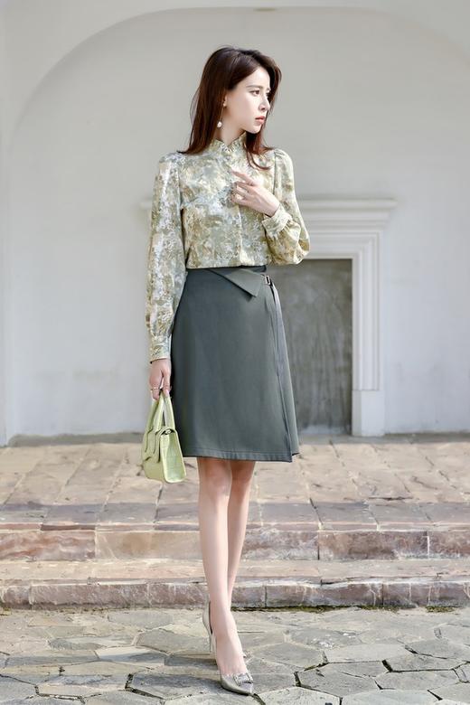 Le Malene 气质花边领抽象晕染图案衬衫 15515 商品图4