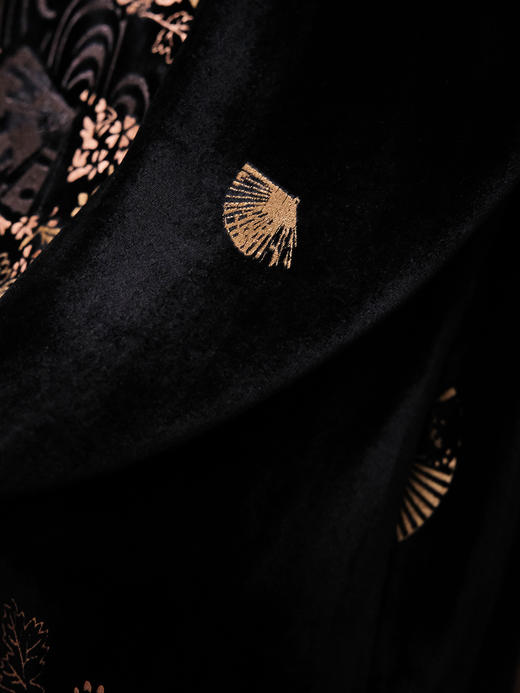 盛唐牡丹| 丝绒烫金硕果金扇纹背心 商品图10