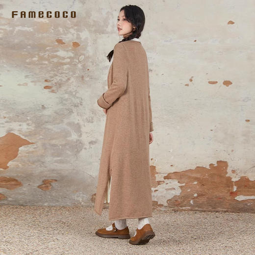 Famecoco范可儿开身毛衫长款含绵羊毛胸口刺绣纯色无领FAB6DF002 商品图2