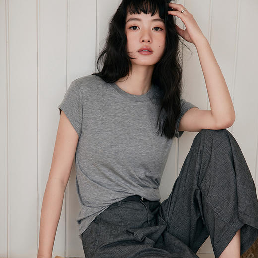 【2025春夏新品】兰精天丝羊毛短袖T恤 圆领修身连袖 亲肤轻薄莱赛尔纯色内搭打底 商品图3