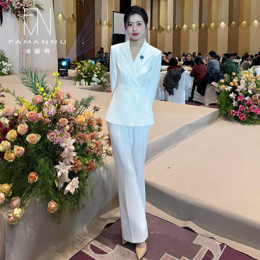 IWY/气质米白色西装套装女高端总裁演讲上镜职业装医美接待正装C15106+P35106 商品图1