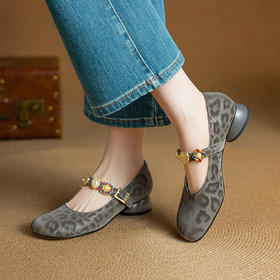 【预售5天】甜酷风豹纹丝绸羊皮玛丽珍鞋春季新款圆头粗跟中跟一字扣单鞋女NJMK&K1375