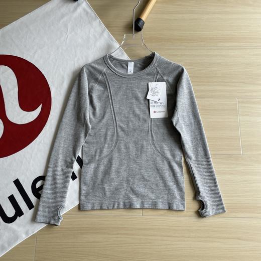 点此购买 lulu露露乐蒙Swiftly Tech女子针织工艺提花瑜伽长袖打底衫 cp LL 310217 商品图2