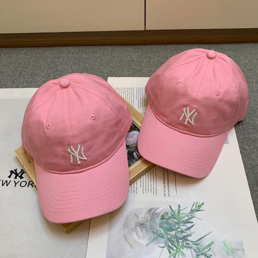 点此购买 MLB字母刺绣纯棉软顶棒球帽 nn 310067 商品图1