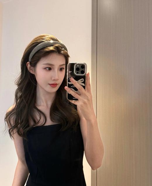 质量超好，爆闪闪钻发箍，大头大脸扁头友好，高颅顶千金风。 商品图2