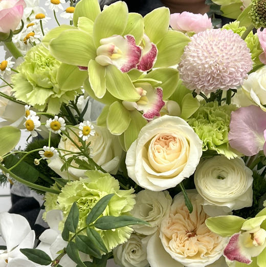 《春枝》大花蕙兰白荔枝抱抱桶 商品图7