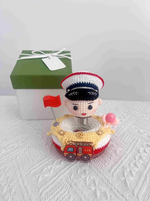 【DIY纯手工钩织卡通摇摇乐摆件】可爱纯手工钩织娃娃车载摆件（手工产品不支持退换）LQQ 商品图3