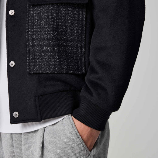 墨麦客男装复古撞色短款翻领羽绒服男2024冬季新款鸭绒毛呢外套。 商品图4