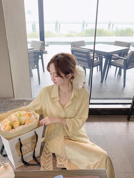 张心子【流光美学】春夏防晒通勤风气质蕾丝披肩衬衣两件套套装 U2502035 商品图11