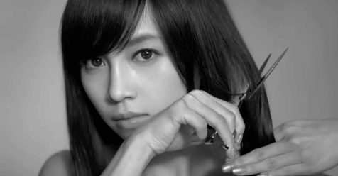  每天头发油腻腻？亲测：油头秒变蓬松，头发不再一抓掉一把！ 