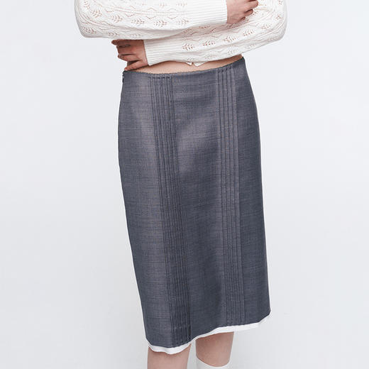 HERLIAN 2025年春季女士灰色打褶设计直筒半身裙 商品图3