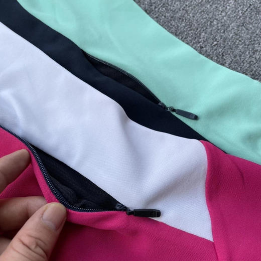 正品林德伯格女款高尔夫马甲，修身款弹性大。
只有深蓝色XS码，玫红色L码XL码各一件。
xs码胸围78，L码胸围94，XL胸围98 商品图8