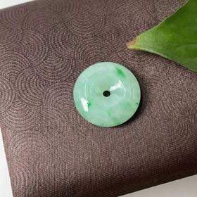 翡翠吊坠-飘阳绿花平安扣601D