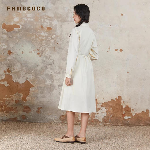 Famecoco原创文艺范胸前刺绣高腰花边设计感连衣裙春款FAB6FA025 商品图4