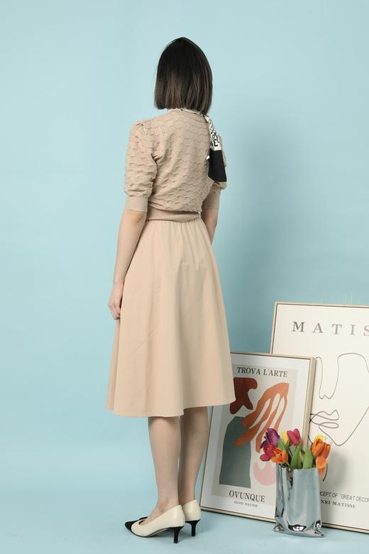 Le Malene 浅卡其圆领肌理感针织上衣 15649 商品图3