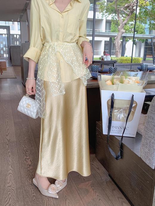 张心子【流光美学】春夏防晒通勤风气质蕾丝披肩衬衣两件套套装 U2502035 商品图9
