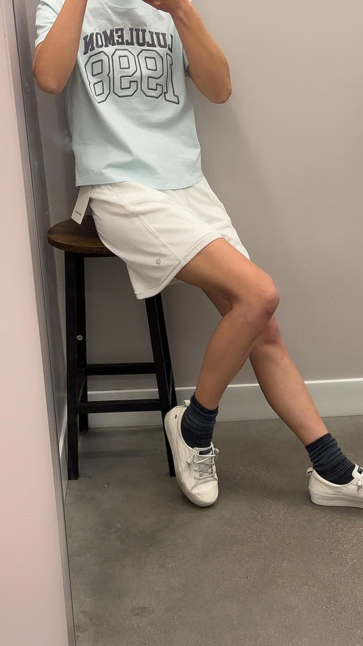 Lululemon 女款大裤衩，凉快 防走光 减龄 ， ¥270块钱到手还要啥自行车，有白色和墨绿色 商品图4