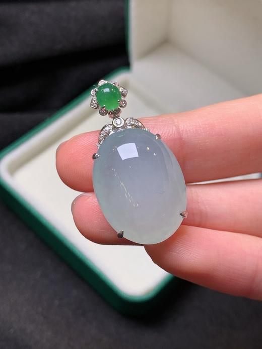 蛋面翡翠吊坠 商品图1