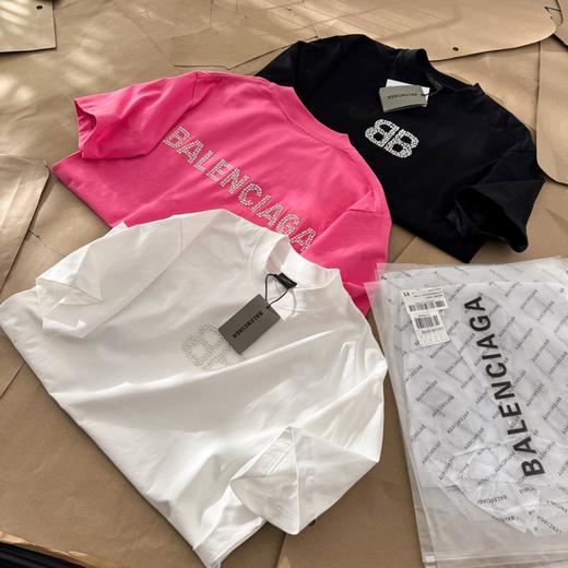 点此购买 巴黎世家春夏季双B烫钻男女情侣款短袖T恤 gz 310157 商品图6