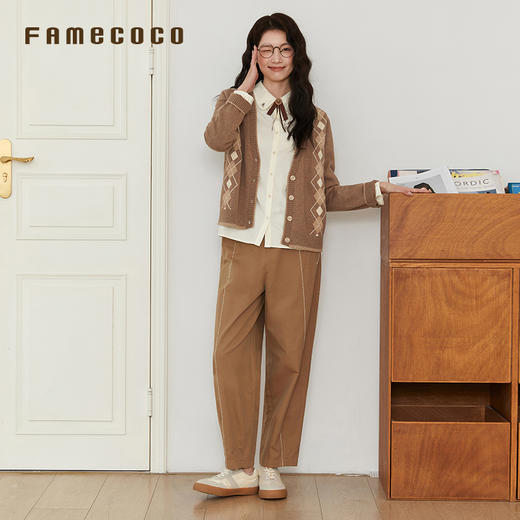 Famecoco范可儿开针织开衫复古羊毛V字领刺绣外穿FAB6DE020 商品图3