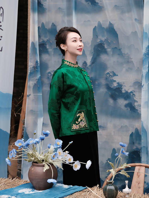 东方境X郭培| 刺绣提花新中式上衣-祖母绿 商品图3